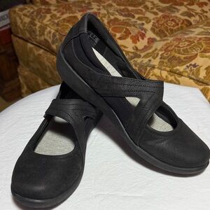 Clarks Black Mary Jane Flats